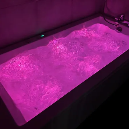 6 Personnes - Lit King Size - Balneo - Wifi Apartamento *