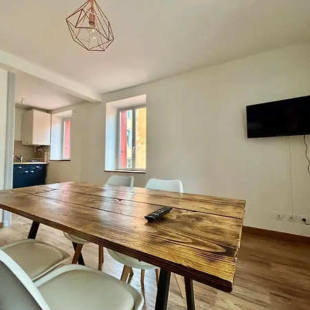 6 Personnes - Lit King Size - Balnéo - Wifi *